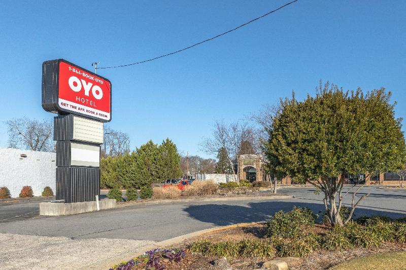 Oyo Hotel Rome Ga Historic District Exteriör bild